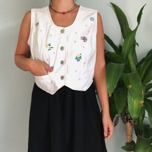 Women’s vintage white denim vest